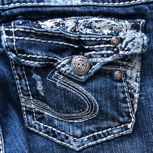 Silver Tuesday low bootcut 26/28” distressed jeans - Picture 15 of 16